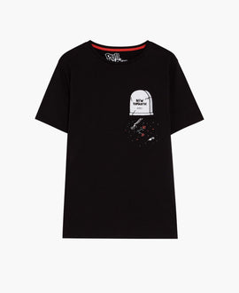 Black T-shirt Sleeves